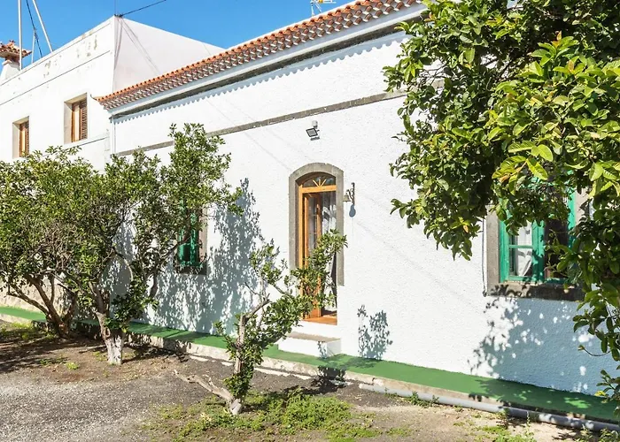 El Huerto Vila